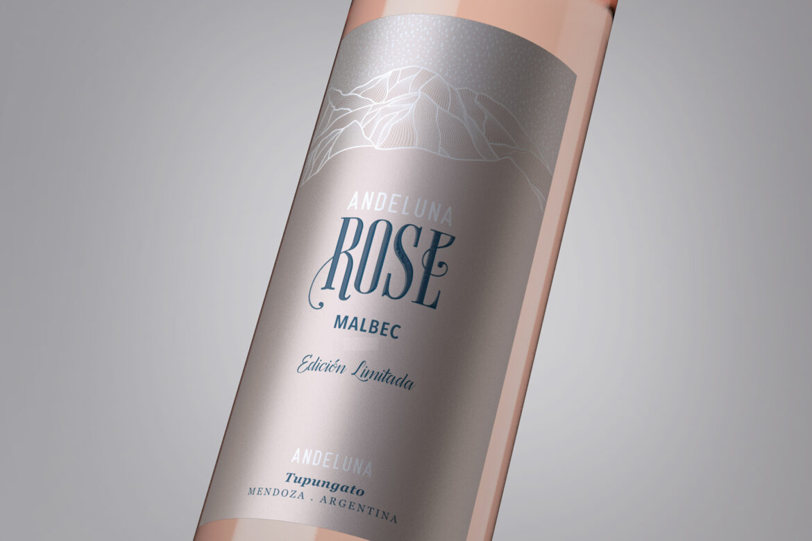 ANDELUNA RINDE HOMENAJE AL MALBEC DE MONTAÑA CON UNA COPA DE ROSÉ